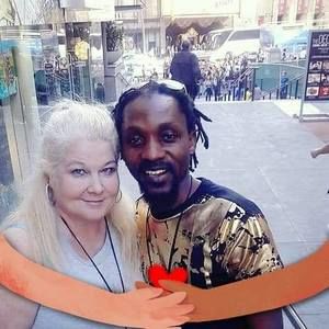 Meet your Posher, Sharon